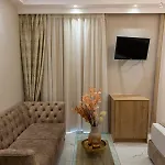 Agora Luxury Boutique לוטראקי