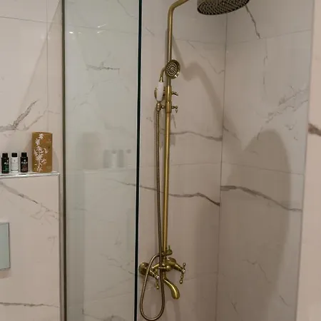 Agora Luxury Boutique Loutráki