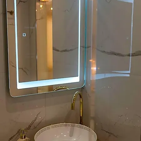 Agora Luxury Boutique מלון