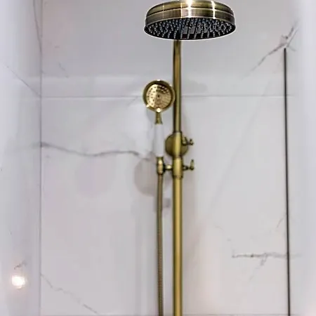 Agora Luxury Boutique מלון