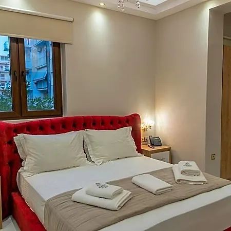 Agora Luxury Boutique מלון 3*