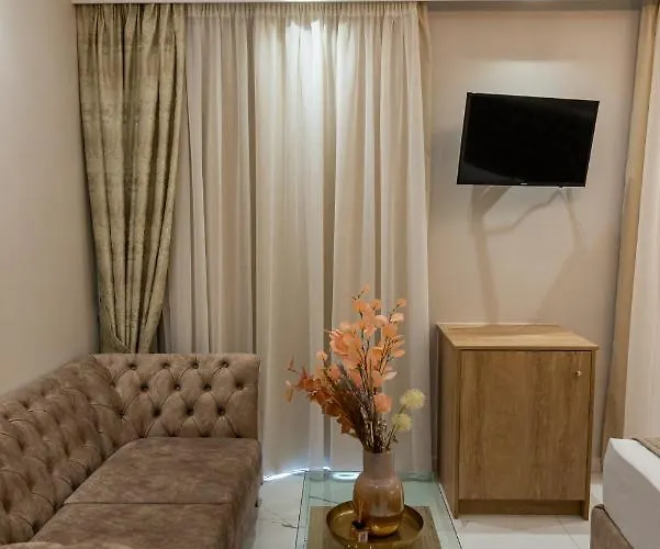 Agora Luxury Boutique Loutráki