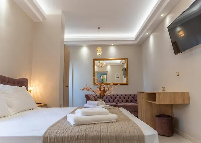 Agora Luxury Boutique 3*