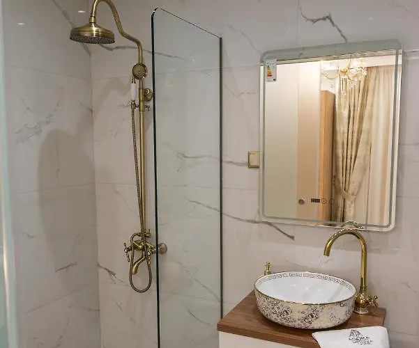 Agora Luxury Boutique Hotel 3*