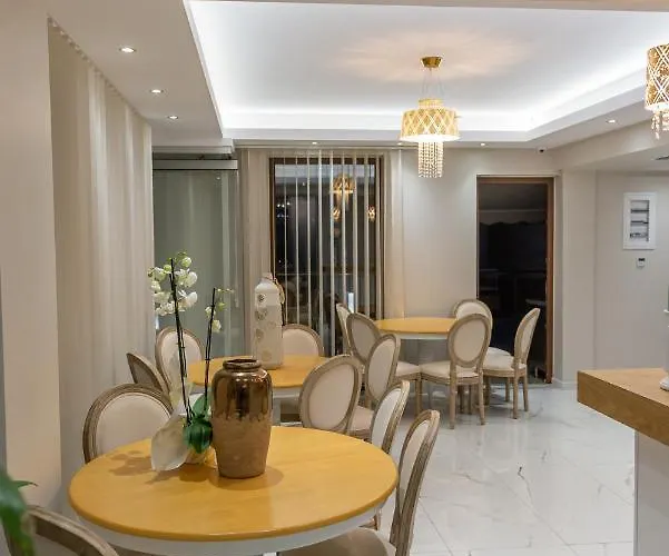 Hotel Agora Luxury Boutique 3*